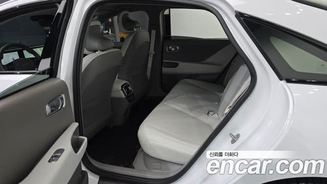 Hyundai Ioniq 6 Prestige, 2023 11