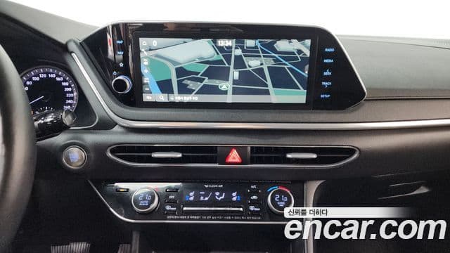 Hyundai Sonata (DN8) Premium Family, 2020 16