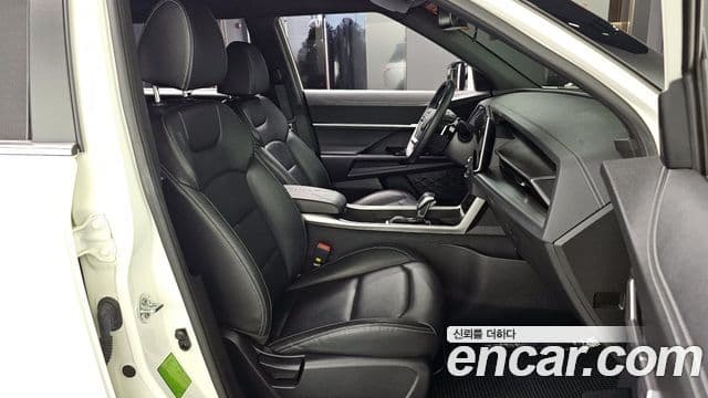 KG모빌리티(SsangYong) Torres T7, 2023 10