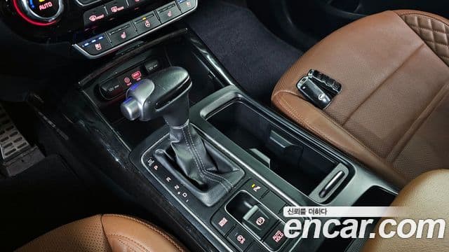 Kia The / новый New Sorento Master, 2020 9