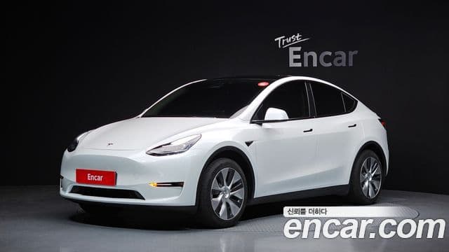 Tesla модель Y Standard Range RWD, 2021 1