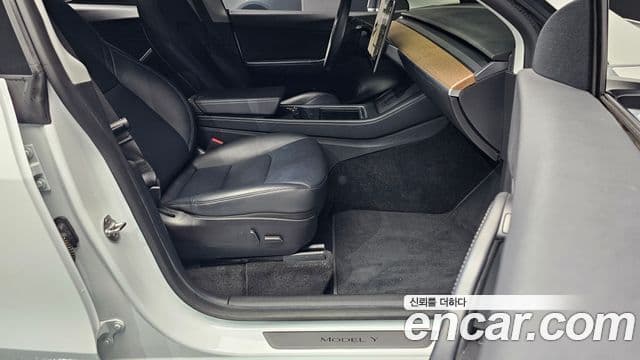 Tesla модель Y Standard Range RWD, 2021 10