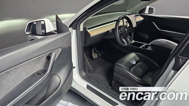 Tesla модель Y Standard Range RWD, 2021 11