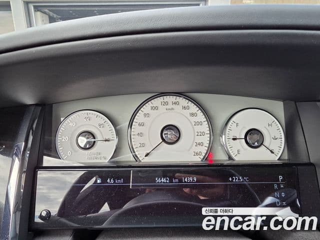 Rolls-Royce 고스트 6.6 EWB V12, 2016 10