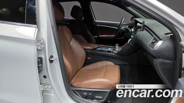 Genesis G70 Elite, 2019 11