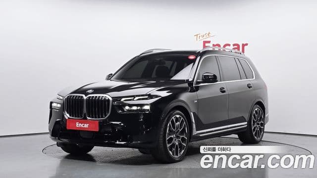 BMW X7 (G07) xDrive 40i M Sport 6인승, 2025 1