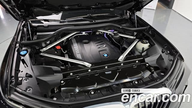 BMW X7 (G07) xDrive 40i M Sport 6인승, 2025 6