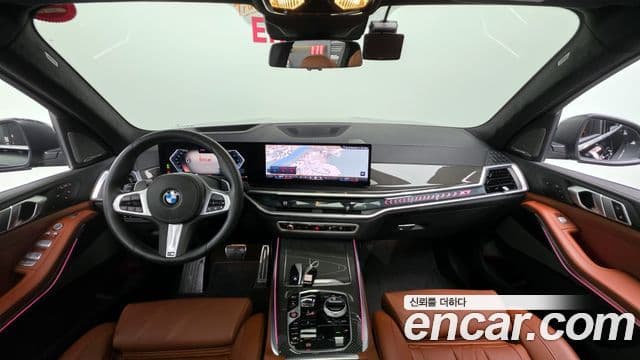 BMW X7 (G07) xDrive 40i M Sport 6인승, 2025 7