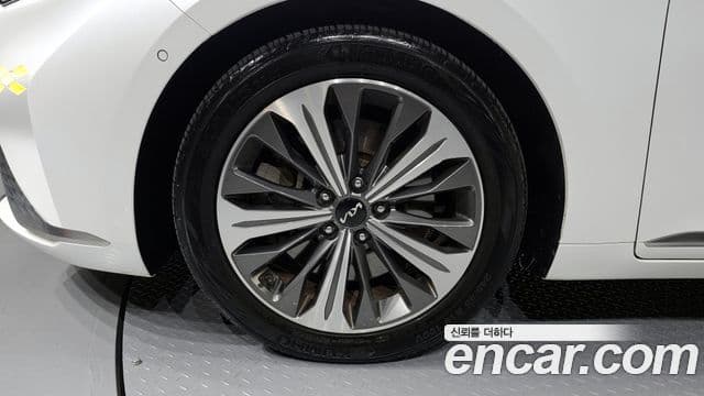 Kia K8 Noblesse, 2022 все фото