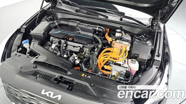 Kia K8 гибрид Signature, 2023 6