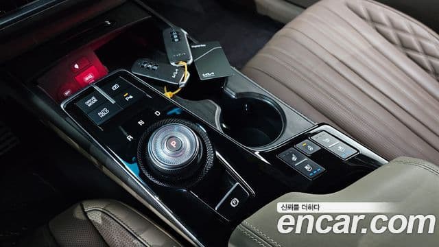 Kia K8 гибрид Signature, 2023 9