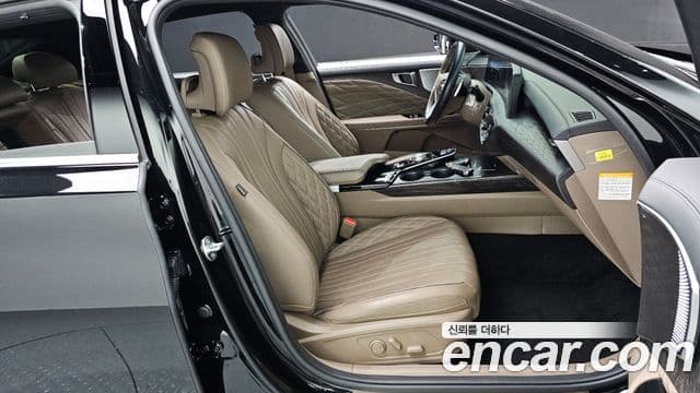 Kia K8 гибрид Signature, 2023 10