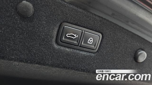 Kia K8 гибрид Signature, 2023 20