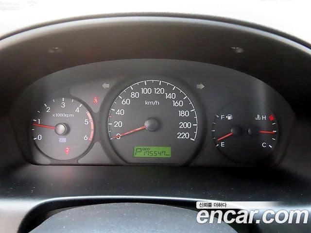 Hyundai Grand Starex Refrigerated Truck, 2012 8