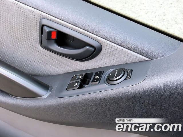 Hyundai Grand Starex Refrigerated Truck, 2012 10