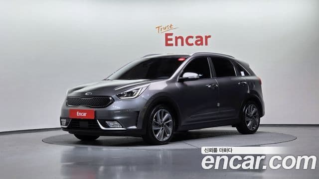 Kia Niro Noblesse, 2018 1