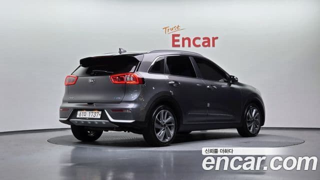 Kia Niro Noblesse, 2018 2