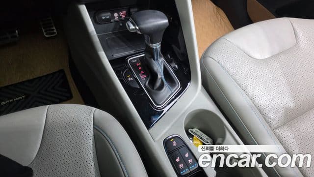 Kia Niro Noblesse, 2018 9