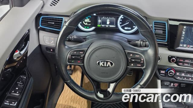 Kia Niro Noblesse, 2018 13