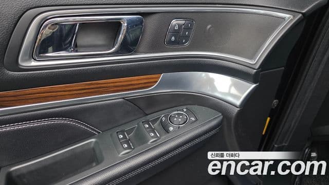 Ford Explorer 5세대, 2017 13