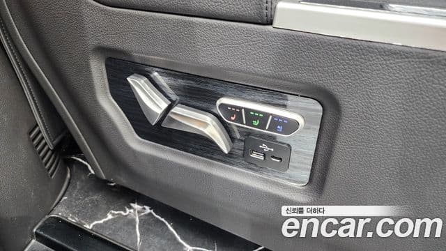 Kia Carnival 4세대 бензин 9인승 High Limousine(компания по спецнадстройкам), 2023 18