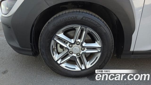 Hyundai The / новый New Kona Smart, 2022 все фото