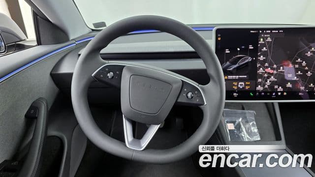 Tesla модель 3, 2025 13