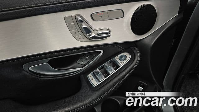 Mercedes-Benz GLC-класс X253 GLC220 d 4MATIC Premium купе, 2018 17