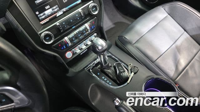 Ford Mustang купе, 2016 9