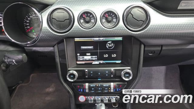 Ford Mustang купе, 2016 14