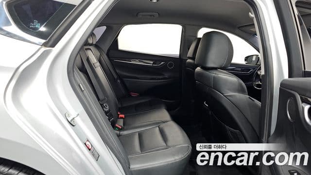 Hyundai Grandeur IG 3.0 LPi Modern (арендный автомобиль), 2018 12