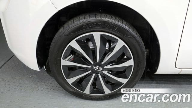 Kia The / новый New Ray Standard, 2022 все фото