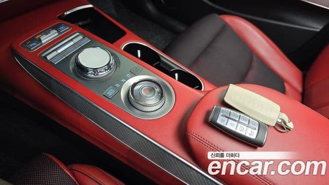 Genesis GV70, 2021 9