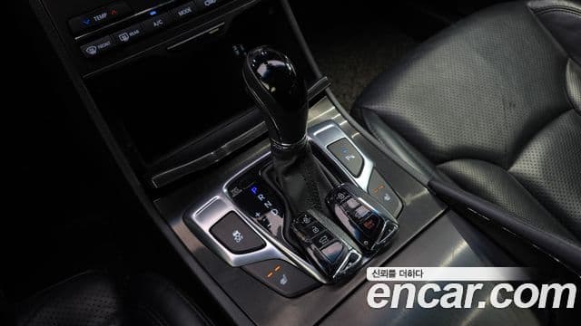 Hyundai Grandeur HG Modern, 2016 9