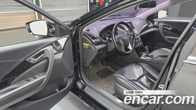 Hyundai Grandeur HG Modern, 2016 11