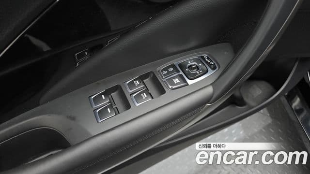 Hyundai Grandeur HG Modern, 2016 17