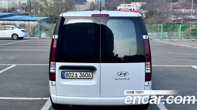 Hyundai Staria Modern, 2023 все фото