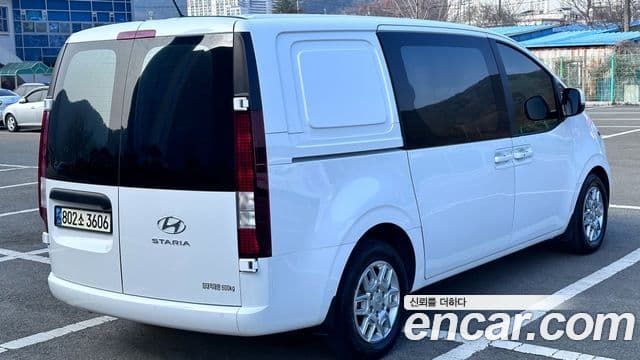Hyundai Staria Modern, 2023 6