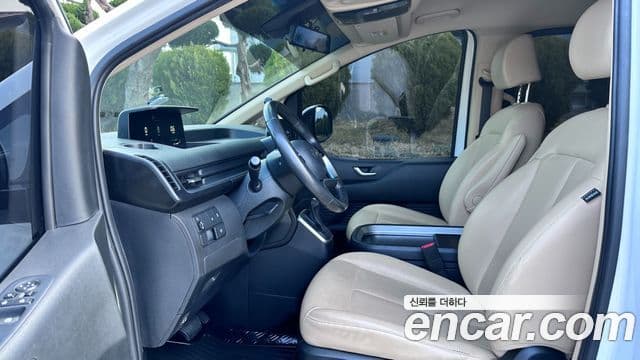 Hyundai Staria Modern, 2023 13