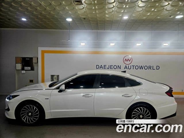 Hyundai Sonata гибрид (DN8) Family, 2020 все фото