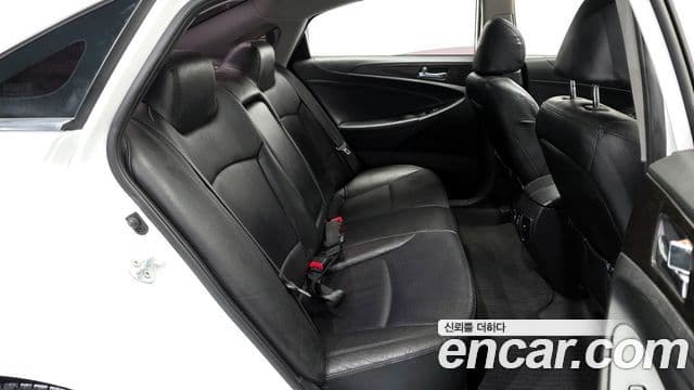 Hyundai YF Sonata Luxury, 2012 12