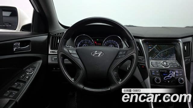 Hyundai YF Sonata Luxury, 2012 13