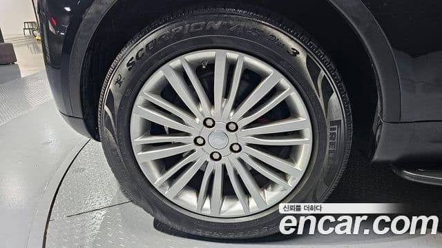 Land Rover Discovery 5 Luxury, 2017 все фото