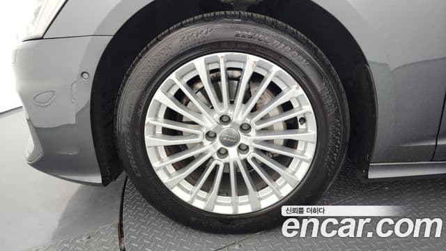 Audi A6 (C8) Premium, 2020 все фото