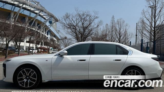 BMW 7시리즈 (G70) 740d xDrive M Sport, 2024 все фото