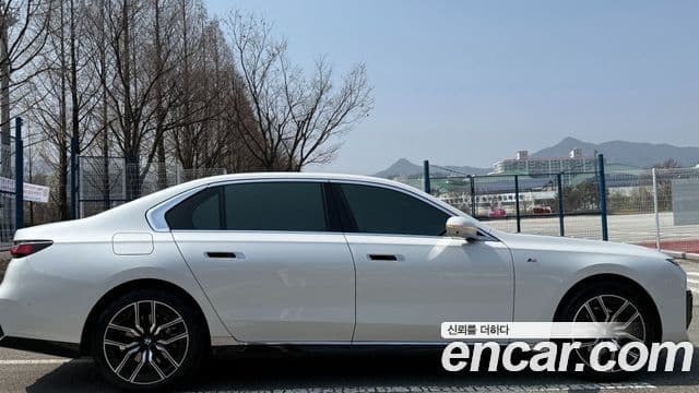 BMW 7시리즈 (G70) 740d xDrive M Sport, 2024 9