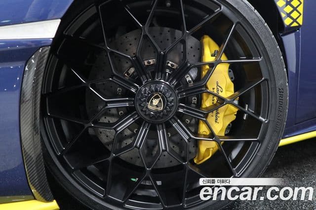 Lamborghini 우라칸 LP640-2 STO, 2022 10