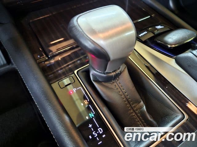 Lexus LS460 XF40, 2014 9