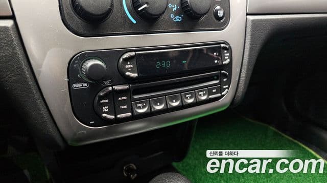 크라이슬러 세브링 2.7 Sedan, 2005 15