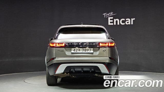 Land Rover Range Rover Velar 2.0 D240 R-Dynamic SE, 2018 4